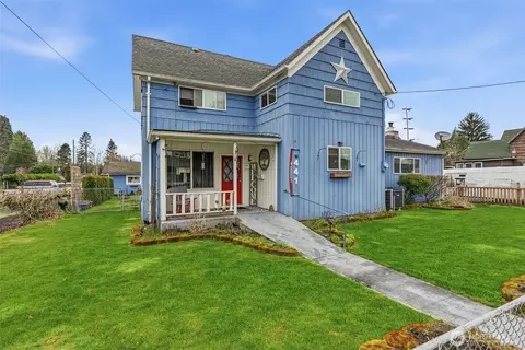 441 4th Ave SW, Castle Rock, WA 98611