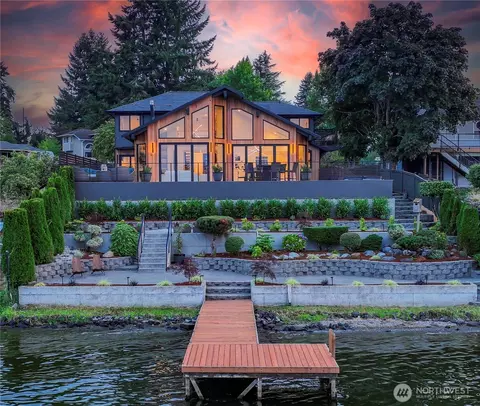 3110 Long Lake Dr SE, Lacey, WA 98503