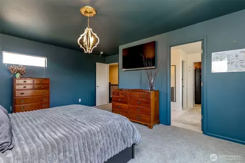 Bedroom - 650 Mckinley St, Enumclaw, WA 98022 photo 2 of 6