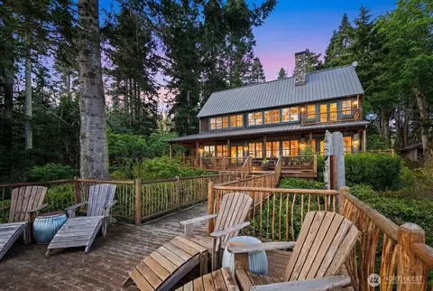 2063 Thorndyke Rd, Port Ludlow, WA 98365