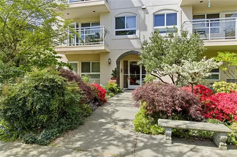 1527 California Ave SW #301, Seattle, WA 98116