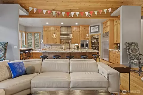Kitchen - 40105 Highland Dr E, Roy, WA 98580 photo 1 of 7