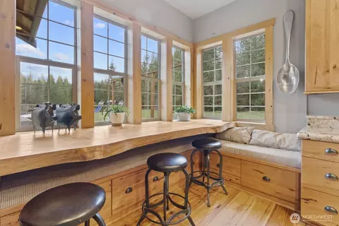 Kitchen - 40105 Highland Dr E, Roy, WA 98580 photo 7 of 7