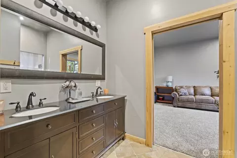 Bath - 40105 Highland Dr E, Roy, WA 98580 photo 5 of 6