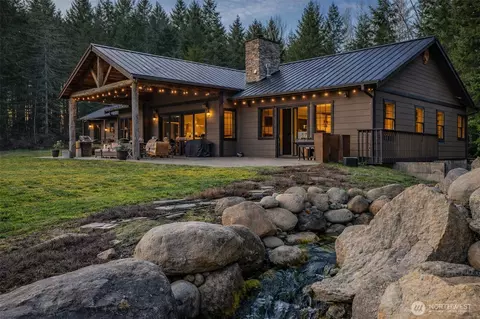 Exterior - 40105 Highland Dr E, Roy, WA 98580 photo 2 of 10