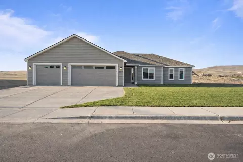 8391 Desert Greens Loop SE, Othello, WA 99344
