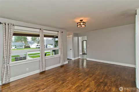 Living - 1318 Lafromboise St, Enumclaw, WA 98022 photo 3 of 3