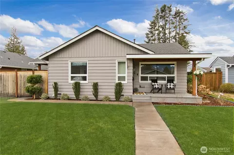 Exterior - 1318 Lafromboise St, Enumclaw, WA 98022 photo 2 of 9