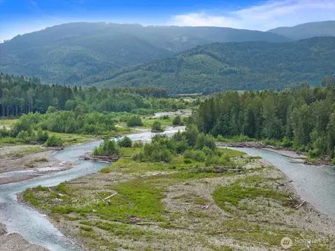 21 Drial Loop, Deming, WA 98244 photo 40