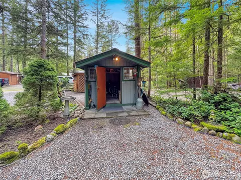 21 Drial Loop, Deming, WA 98244 photo 3