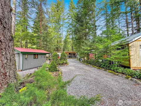21 Drial Loop, Deming, WA 98244 photo 2