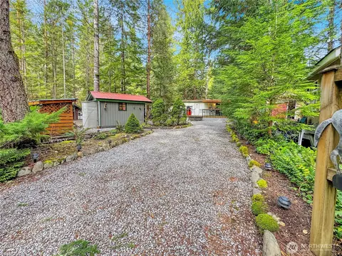 21 Drial Loop, Deming, WA 98244 photo 17