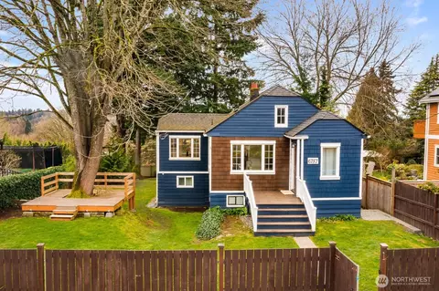 6757 13th Ave SW, Seattle, WA 98106