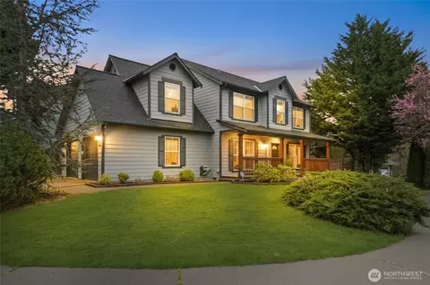 803 124th Ct NE, Lake Stevens, WA 98258