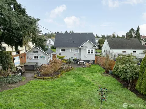 Exterior - 3717 Wetmore Ave, Everett, WA 98201 photo 3 of 6