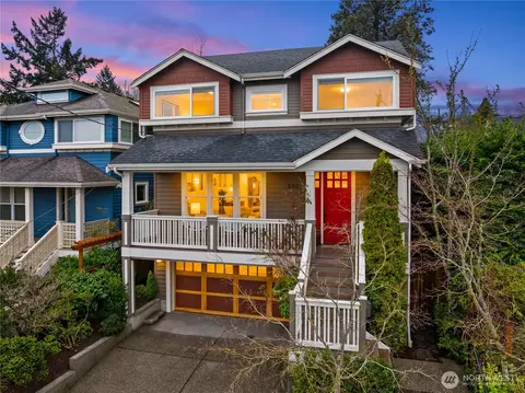 5537 37th Ave NE, Seattle, WA 98105
