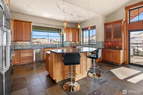 Kitchen - 232 Crystal Dr, Chelan, WA 98816 photo 1 of 6