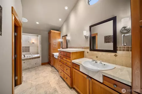 Bath - 232 Crystal Dr, Chelan, WA 98816 photo 1 of 4