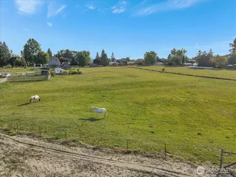 17506 State Route 536, Mount Vernon, WA 98273