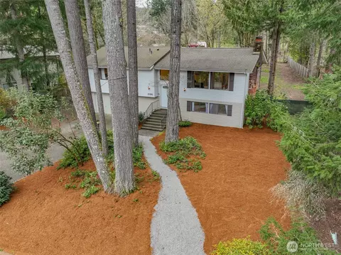 2191 Lakemoor Dr SW, Olympia, WA 98512