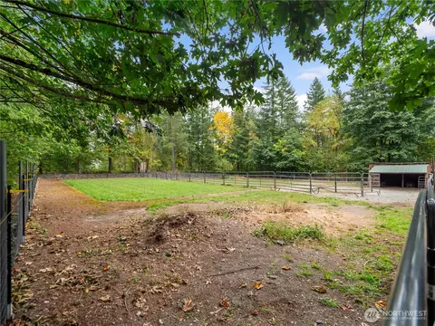 Exterior - 29518 SE 384th St, Enumclaw, WA 98022 photo 12 of 16