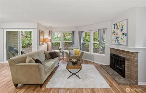 14651 NE 40th St #C1, Bellevue, WA 98007