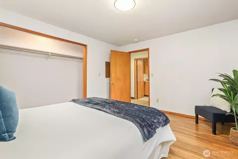 Bedroom - 2001 State St, Everett, WA 98201 photo 4 of 6
