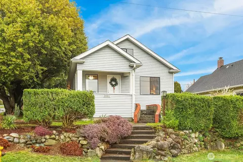 2001 State St, Everett, WA 98201