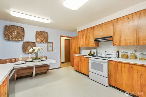 Kitchen - 2001 State St, Everett, WA 98201 photo 1 of 4