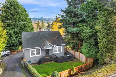 Exterior - 5431 Broadway, Everett, WA 98203 photo 1 of 5