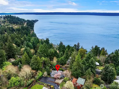 15828 25th Ave SW, Burien, WA 98166