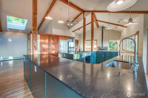 Kitchen - 406 Parker Reef Rd, Eastsound, WA 98245 photo 2 of 6