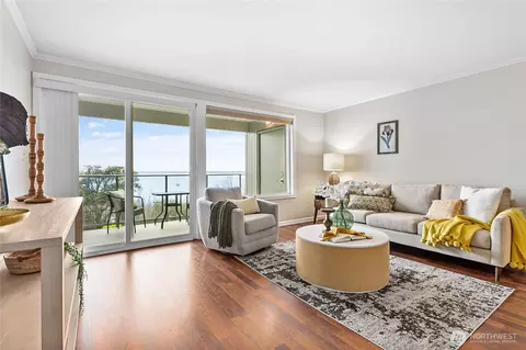 600 S State St #204, Bellingham, WA 98225