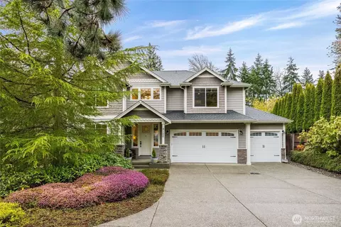 9150 Burlingame Ct NE, Bainbridge Island, WA 98110