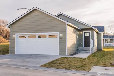 123 E 9th Ave #57, Moses Lake, WA 98837