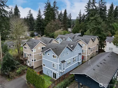 3012 NE 137th St #B, Seattle, WA 98125