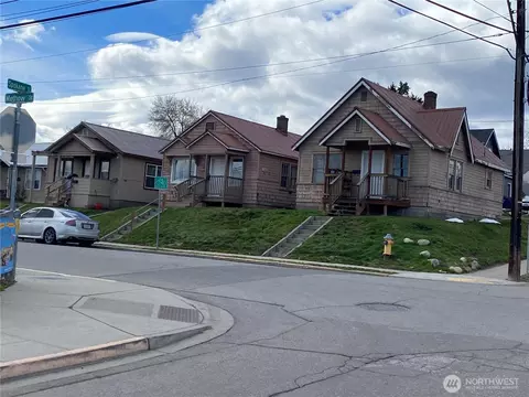 500 502-504 Methow St, Wenatchee, WA 98801