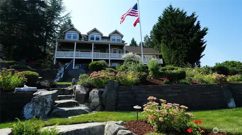 7240 Holmes Island Rd SE, Lacey, WA 98503