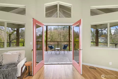 424 Rainbow Dr, Sedro Woolley, WA 98284