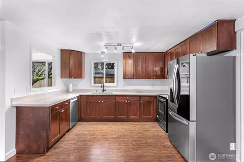 Kitchen - 2422 73rd St SE, Everett, WA 98203 photo 1 of 3