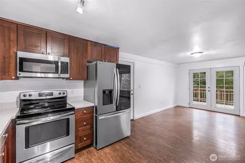 Kitchen - 2422 73rd St SE, Everett, WA 98203 photo 3 of 3