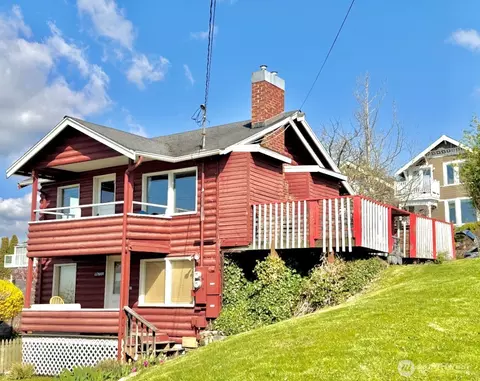 522 12th St, Bellingham, WA 98225