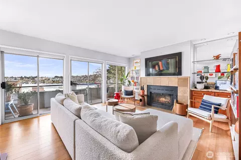 2134 Waverly Pl N #202, Seattle, WA 98109