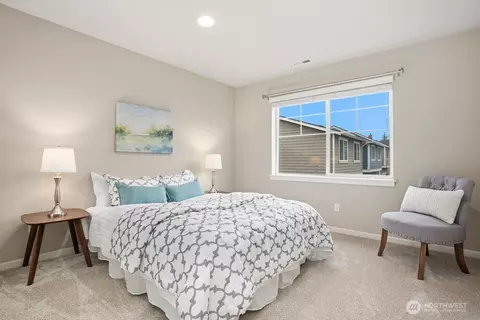 Bedroom - 4329 186th Pl SE, Bothell, WA 98012 photo 3 of 6