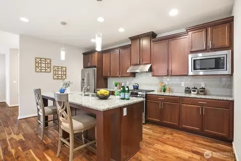Kitchen - 4329 186th Pl SE, Bothell, WA 98012 photo 2 of 5