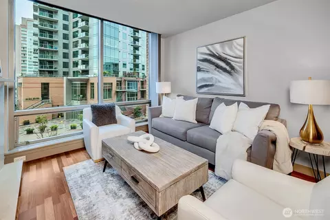 10650 NE 9th Pl #422, Bellevue, WA 98004