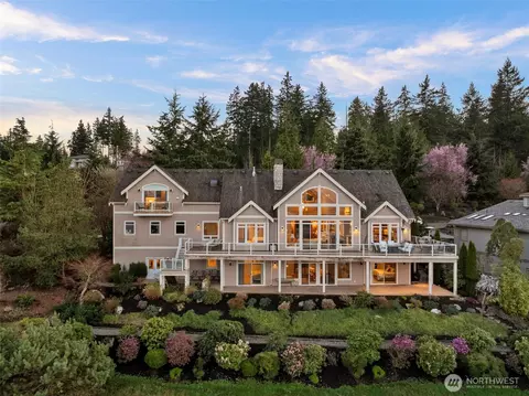 5464 Puffin Pl, Blaine, WA 98230