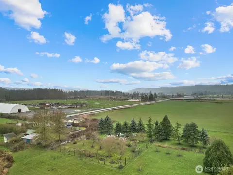 View/Area - 20807 Orville Rd E, Orting, WA 98360 photo 3 of 6