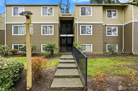 820 Cady Rd #H101, Everett, WA 98203