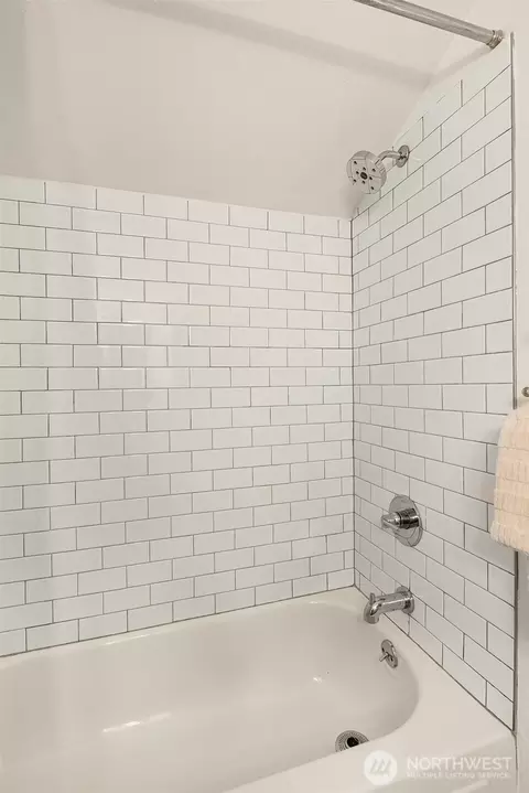 749 N 96th St, Seattle, WA 98103 photo 24